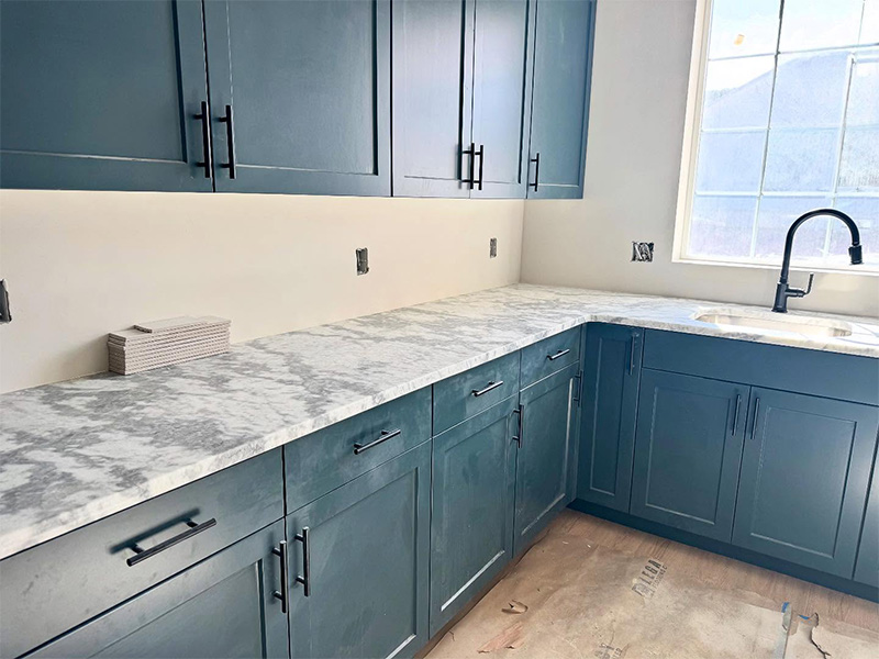 Kitchen & Dining Areas